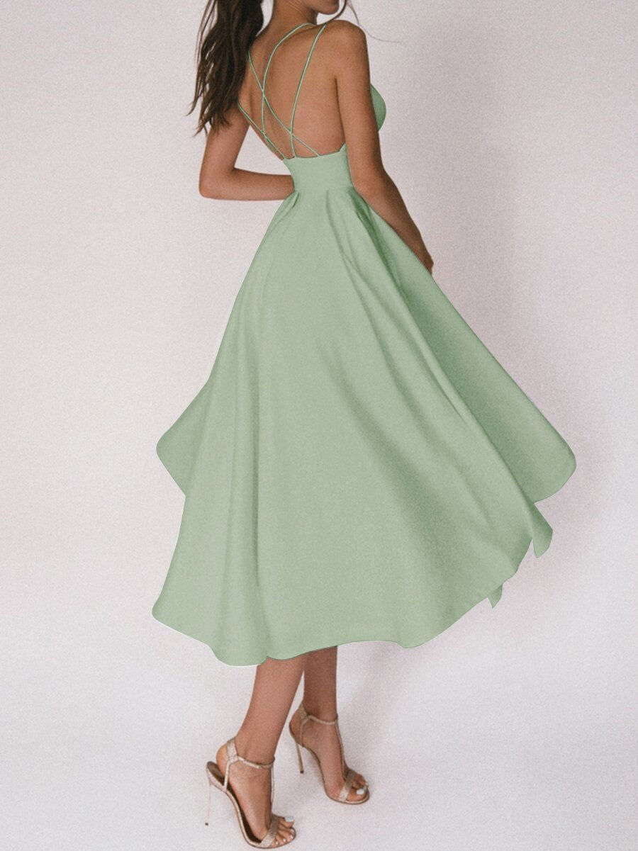 Rosebud | Kleid mit V-Ausschnitt und Trägern