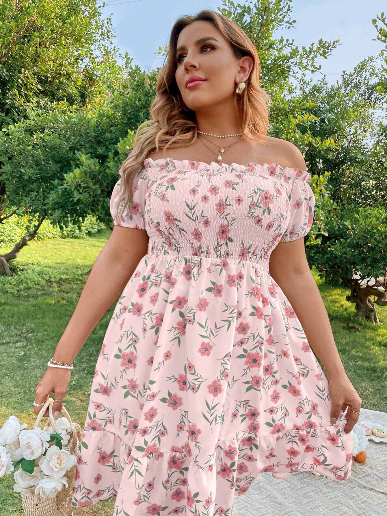 Kleid | mit Blumenmuster, Rüschen und Volants