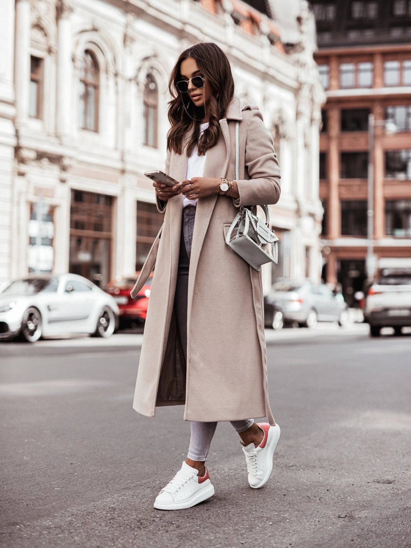 Sella | Cappotto in lana per donne con revers e cintura