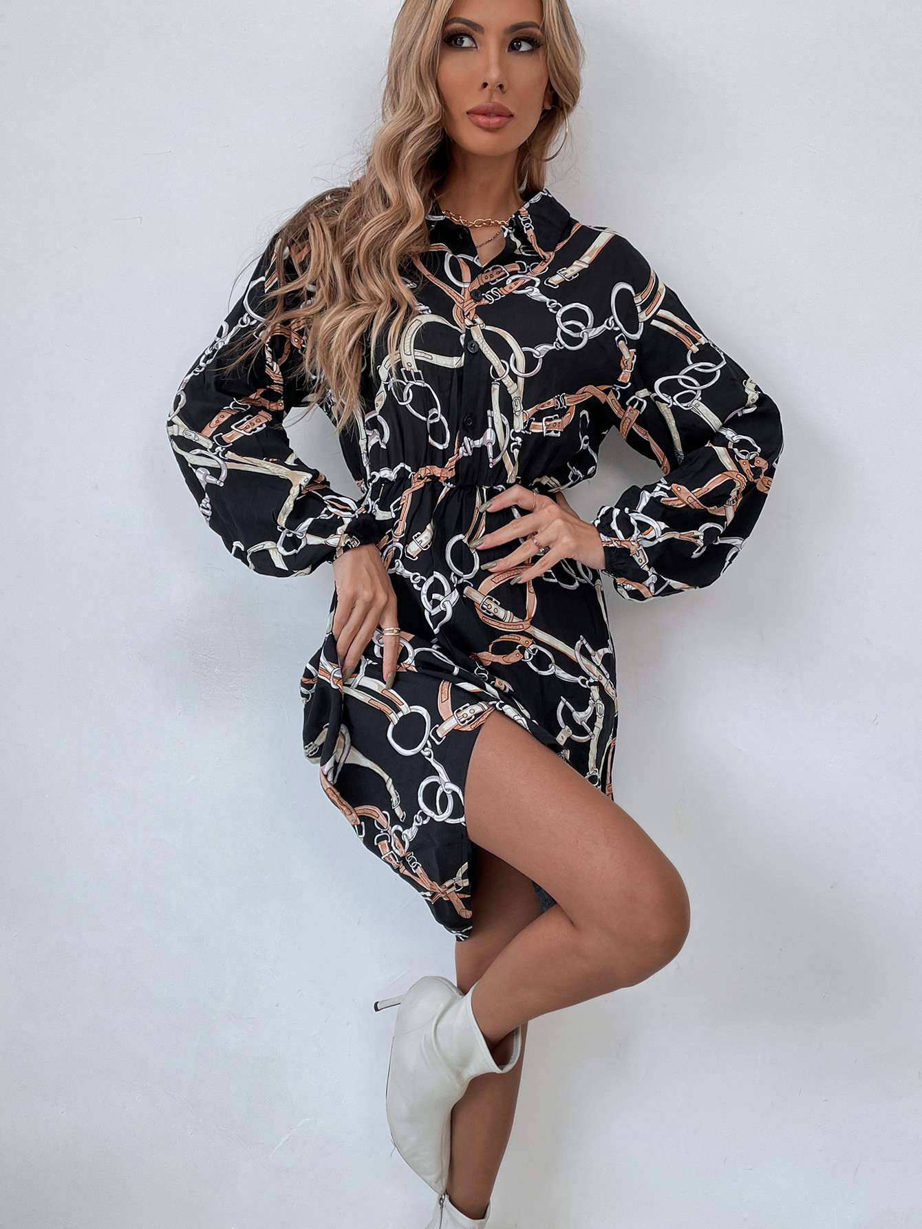 Mariana | Abstraktes Hemdkleid mit Krawattenfront