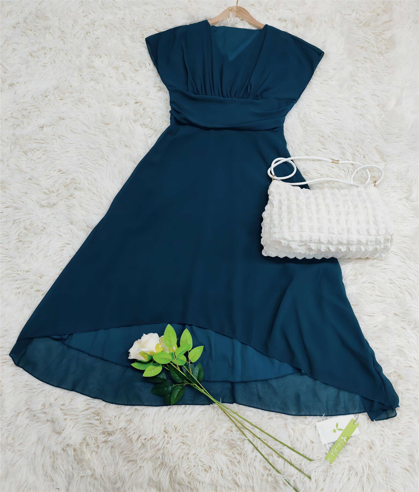 Nathalie | Zeitloses Damenkleid
