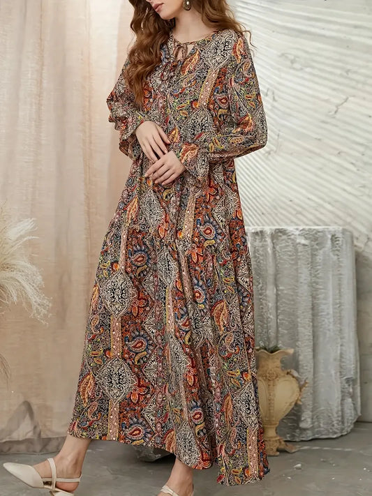 Elegantes Paisley Traum Boho Maxikleid mit Krawattenfront