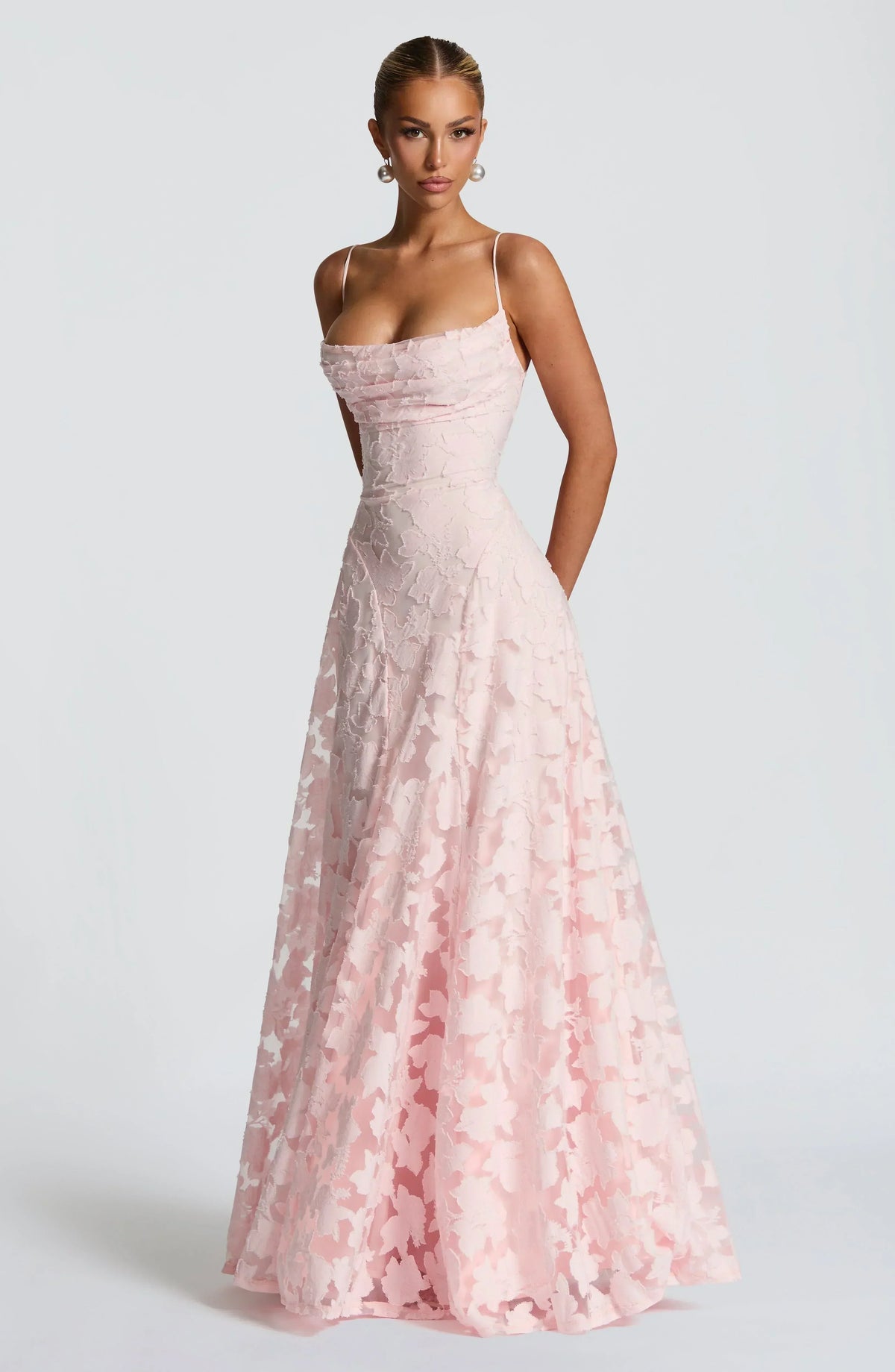 Lucina | Elegantes Maxikleid mit zeitloser Raffinesse