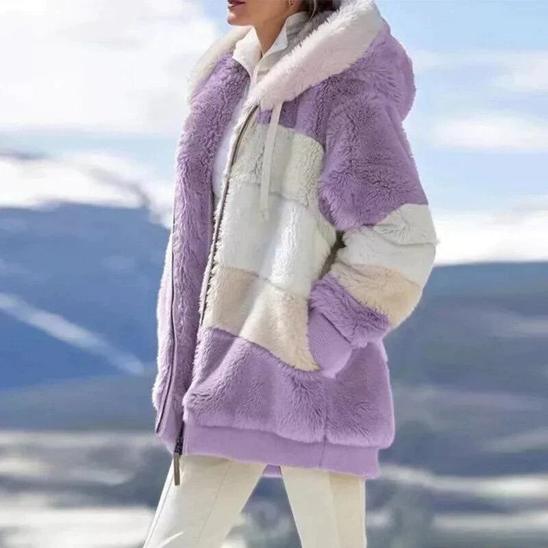 Polina | Giacca con cappuccio in tweed morbido con fodera in lana pelosa