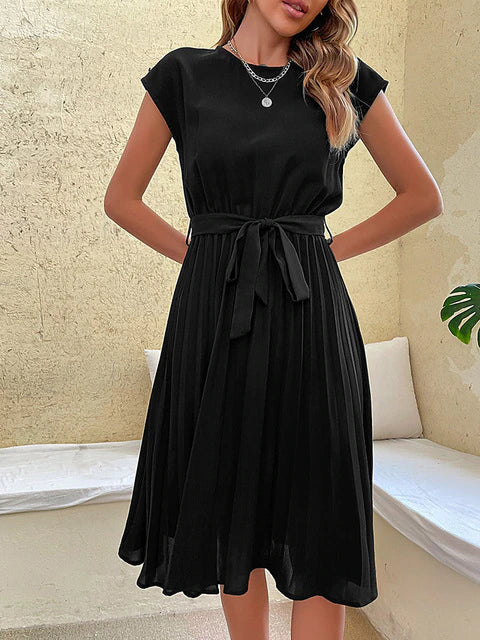 Klara  | Kurzärmeliges plissiertes lässiges Minikleid für den Sommer