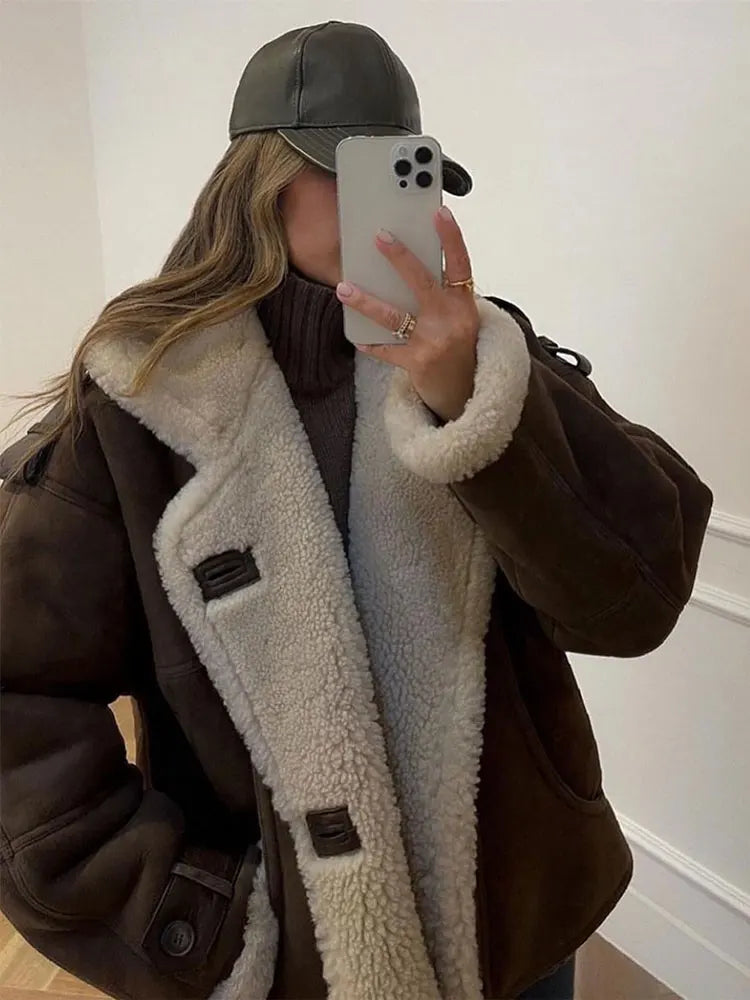 Kyliee | Dicke Damen Jacke aus Lammwolle und Leder