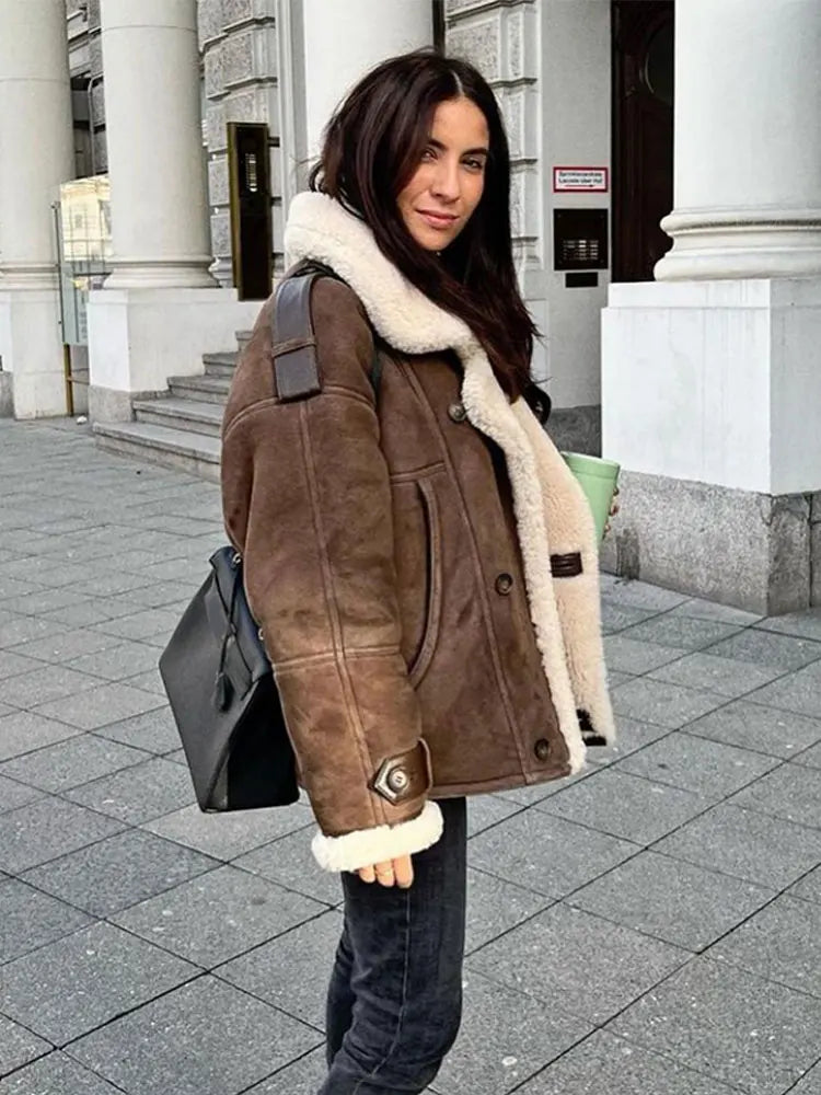 Kyliee | Dicke Damen Jacke aus Lammwolle und Leder