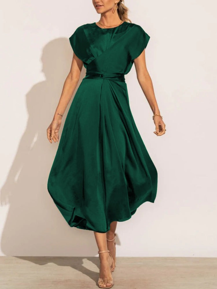 Quinlan  |  Elegantes Midikleid aus Satin