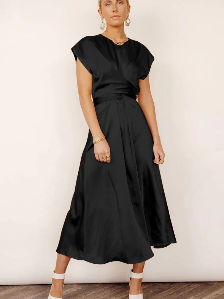 Quinlan  |  Elegantes Midikleid aus Satin