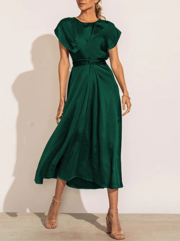 Quinlan  |  Elegantes Midikleid aus Satin