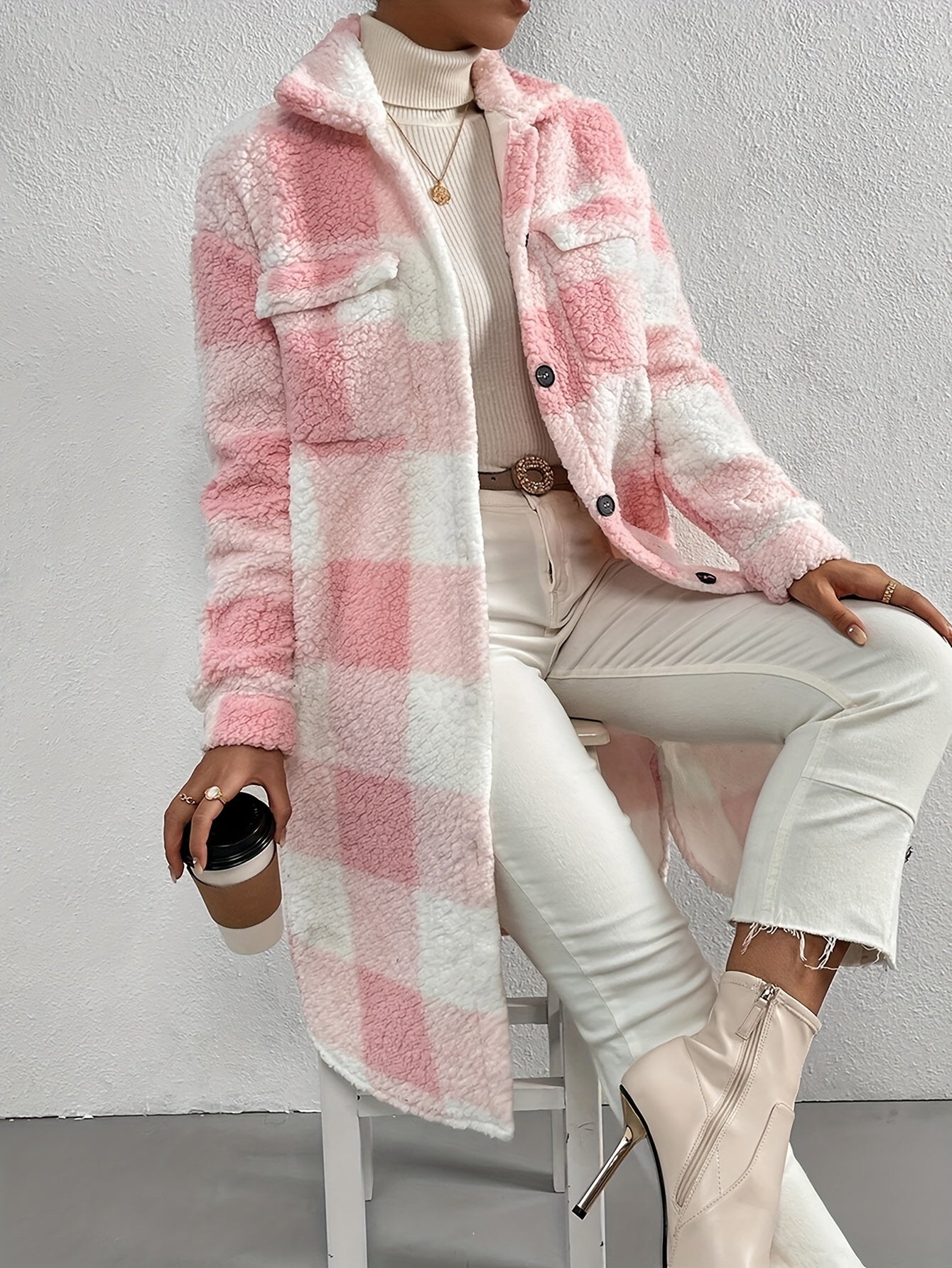 Serin | Eleganter karierter Teddy-Mantel