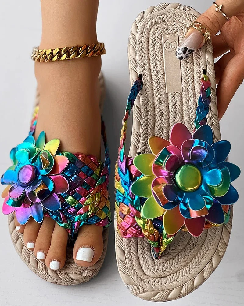 Naomi | Modische Sandalen mit Blumen